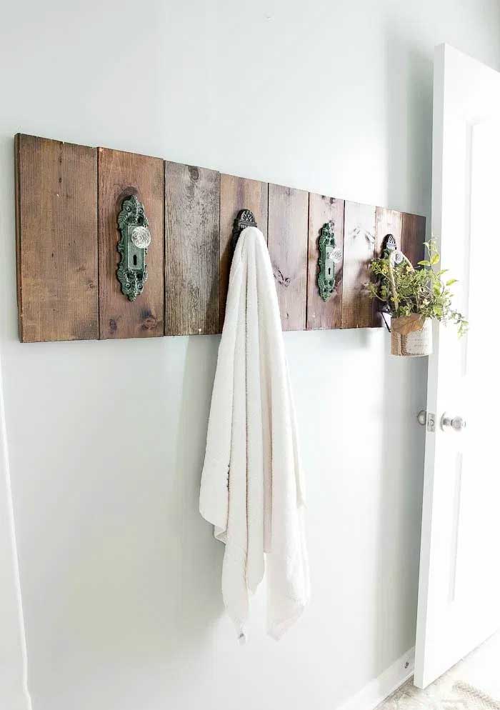 modern towel cheap and usefull wall decorations